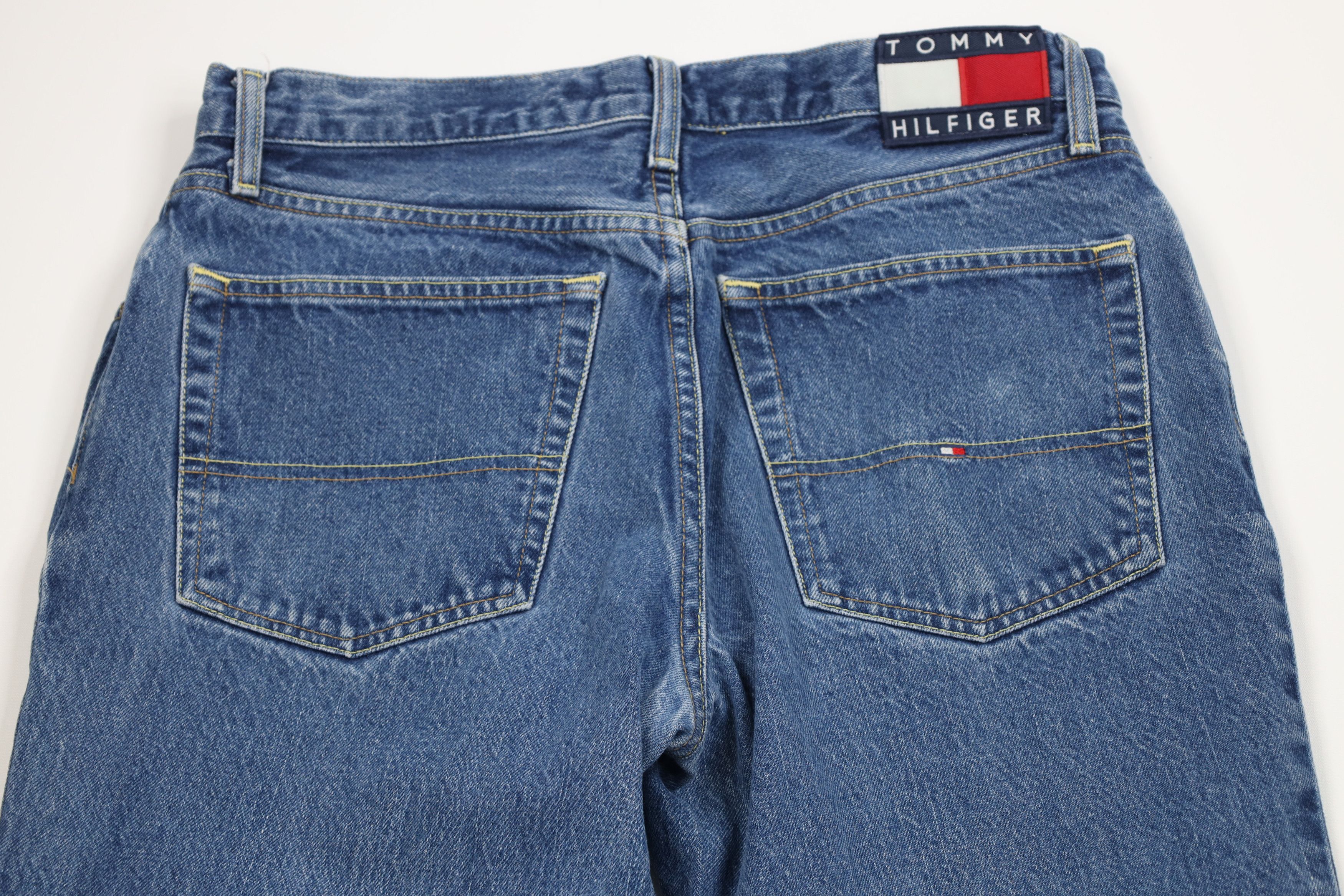 Tommy Hilfiger Vintage 90s Tommy Hilfiger Relaxed Fit Wide Leg Denim Jeans Size US 34 / EU 50 - 9 Thumbnail