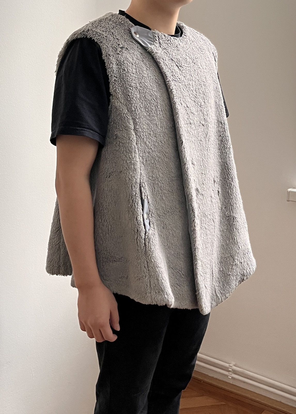 image of Kiko Kostadinov Fall 2023 Menswear 0014 Zlatyu Vest in Grey, Men's (Size Large)