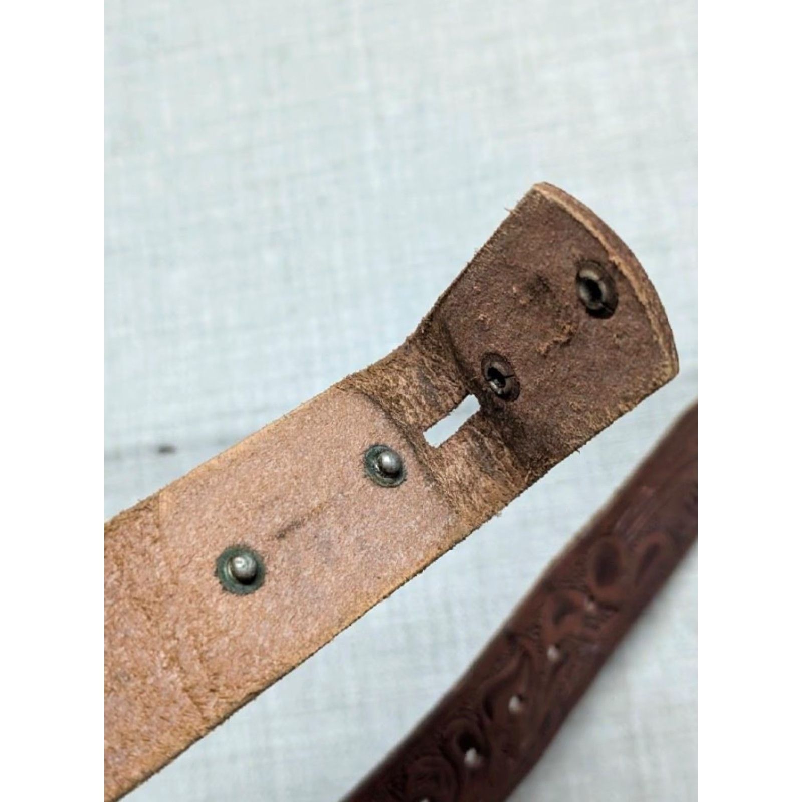 Vintage VINTAGE Handcrafted Tooled brown Western belt 34 Men Cowhide Leather Buckle belt 1-1/2" Western Rodeo Cowboy pattern Tooled buckle Size 34 - 6 Thumbnail