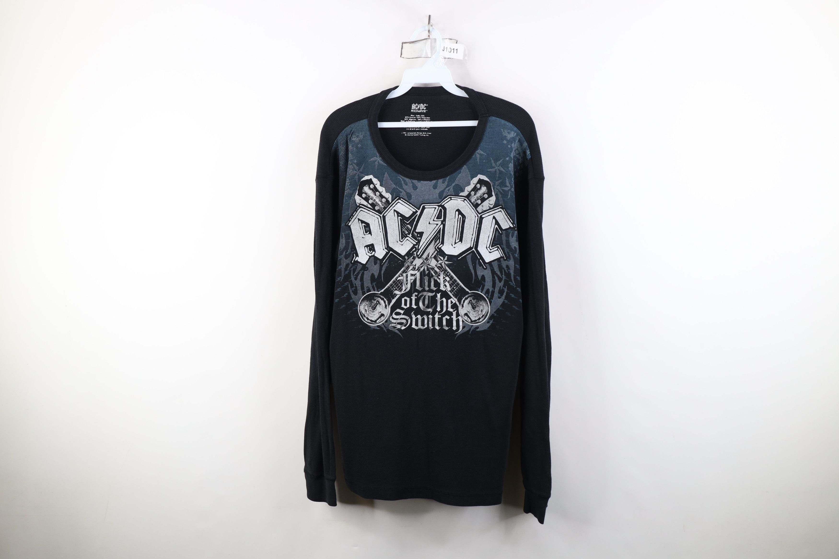 Vintage Vintage Y2K the Switch ACDC Band Thermal Waffle Knit T-Shirt Size US XXL / EU 58 / 5 - 1 Thumbnail
