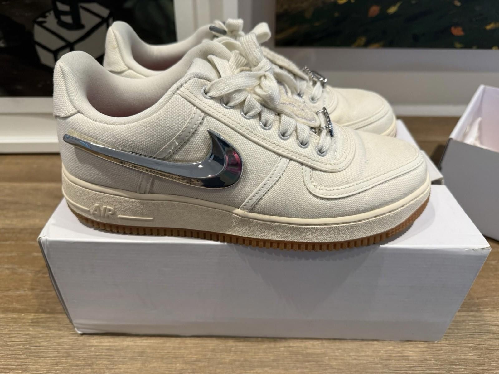 Travis Scott x Nike Air Force 1 Sail - Size 8 - AQ4211 101