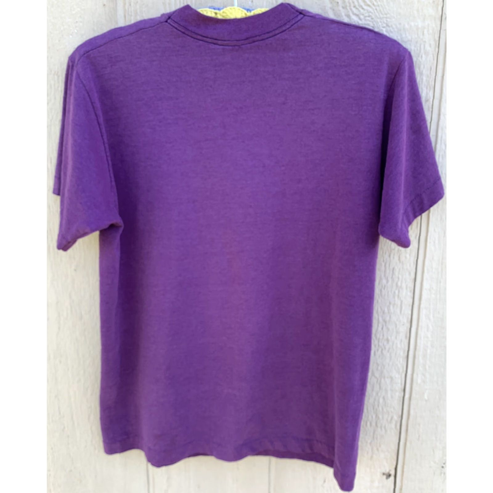 Fruit Of The Loom VINTAGE Fruit of the Loom T-Shirt Purple Adult M - Single Stitch, Short Sleeve, Cotton Blend, USA, Unisex, Regular Size Size US M / EU 48-50 / 2 - 5 Thumbnail