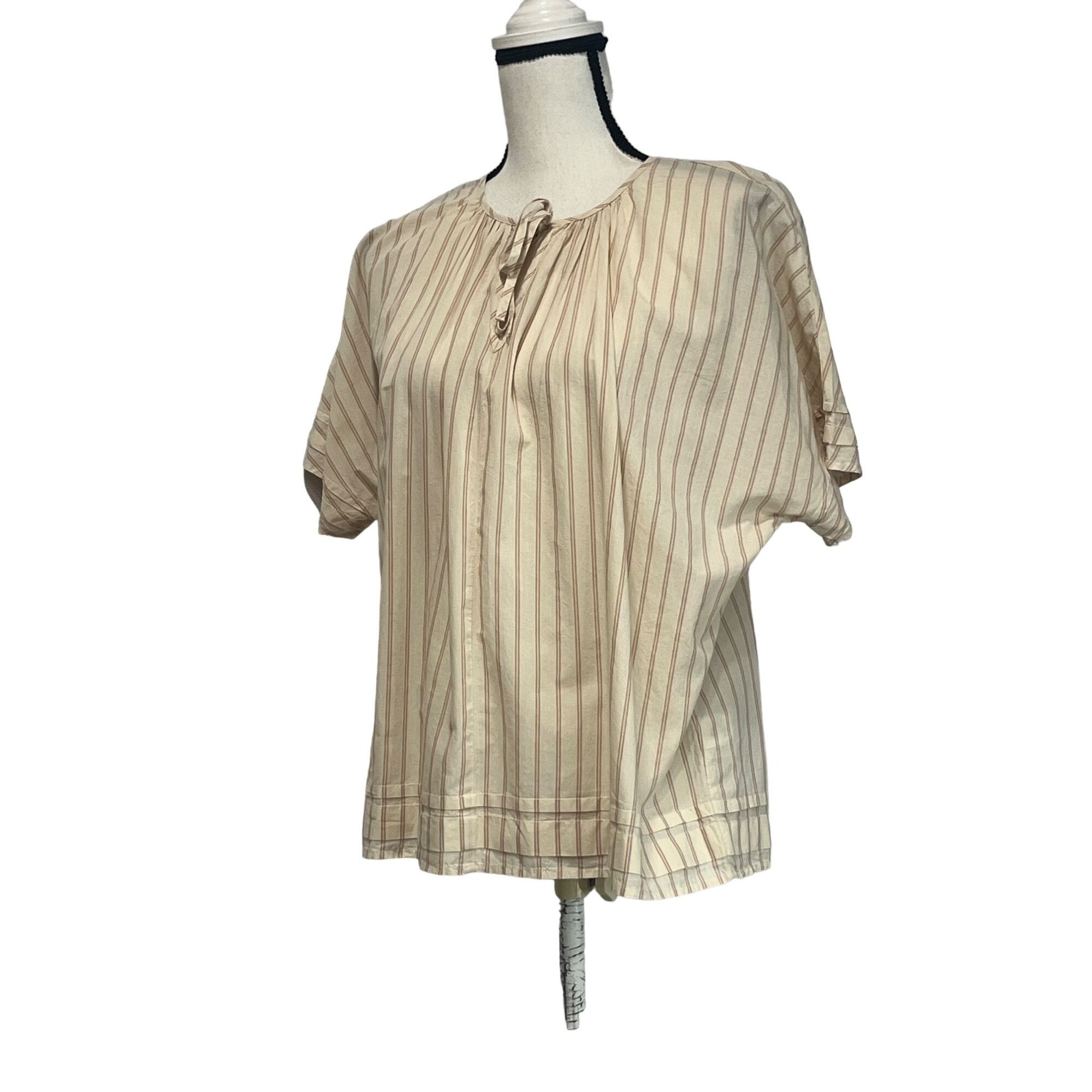 Other Melrose and Market Women’s Pintuck Trim Striped Peasant Blou Size M / US 6-8 / IT 42-44 - 1 Thumbnail