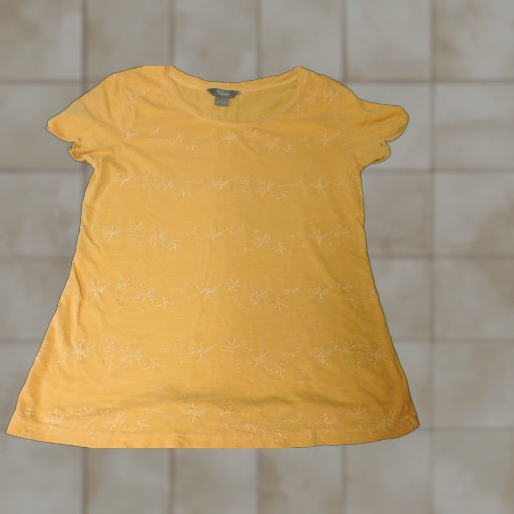 Vintage Natural Reflections Blouse Womens Medium yellow Floral Crew Neck Short Sleeve Pullover Casual Polyester Down Regular M Girls? Size M / US 6-8 / IT 42-44 - 1 Thumbnail