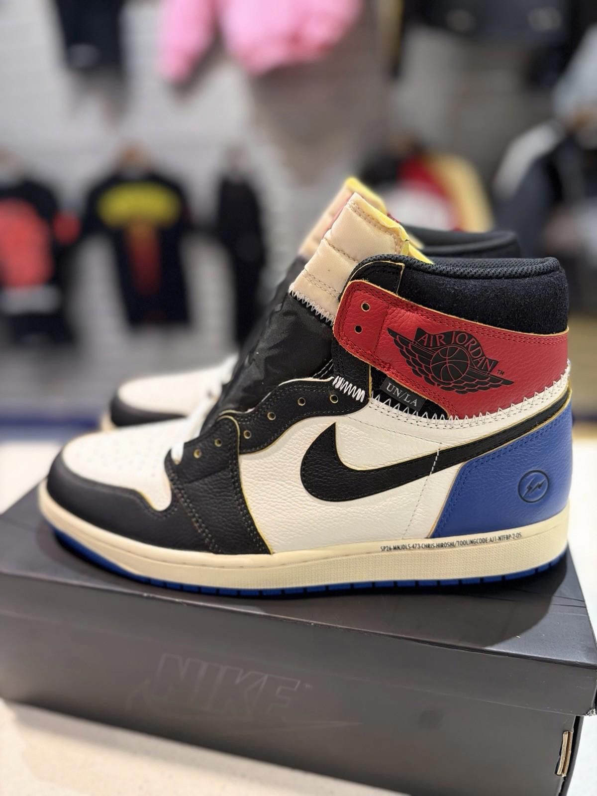Jordan Brand Air Jordan 1 x Union x Fragment Black and Varsity Red (13) Size US 13 / EU 46 - 3 Thumbnail