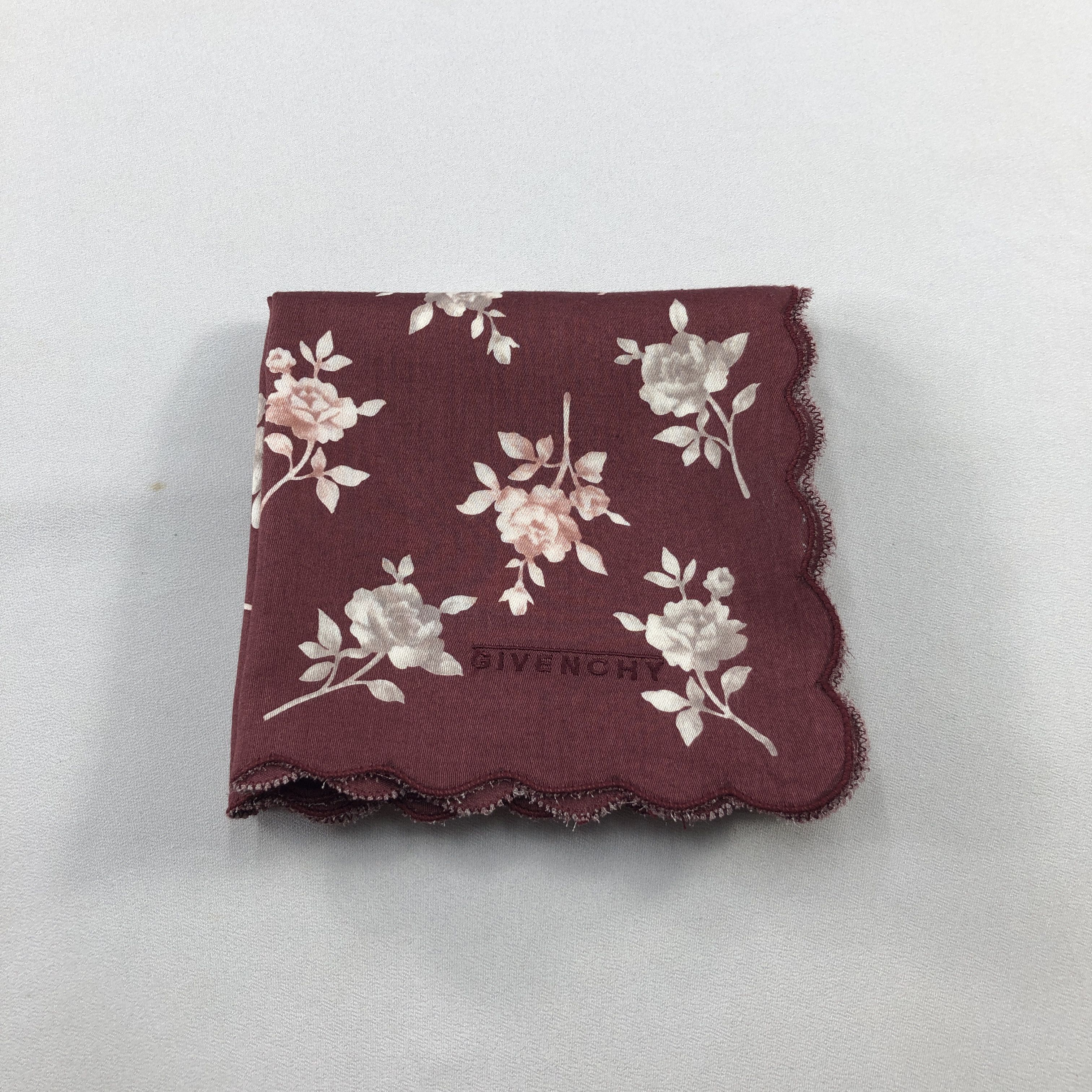 Givenchy Givenchy Handkerchief Neckerchief Bandana H3055 Size ONE SIZE - 5 Thumbnail