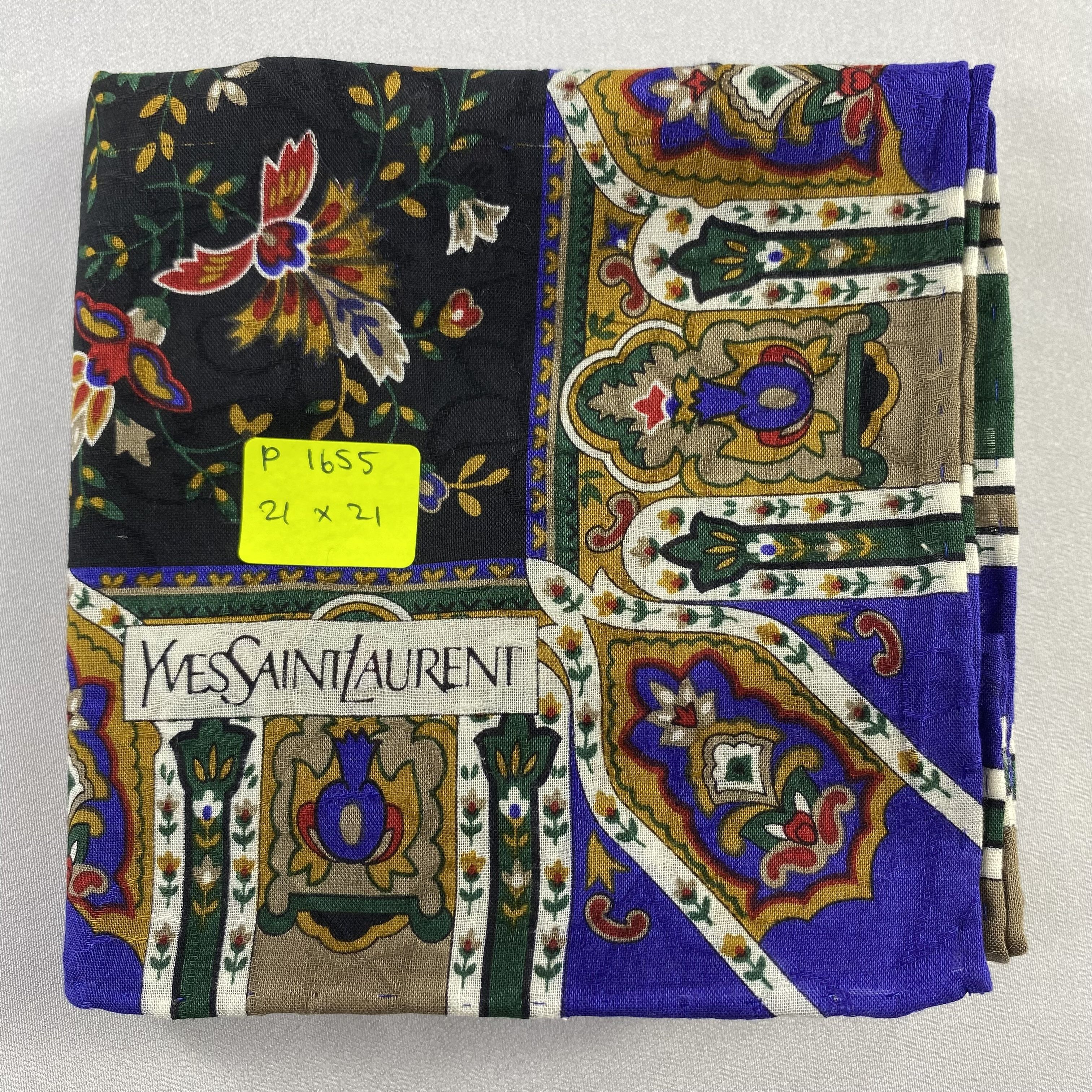 Vintage Yves Saint Laurent Bandana/ Handkerchief / Neckerchief-P1655 Size ONE SIZE - 5 Thumbnail