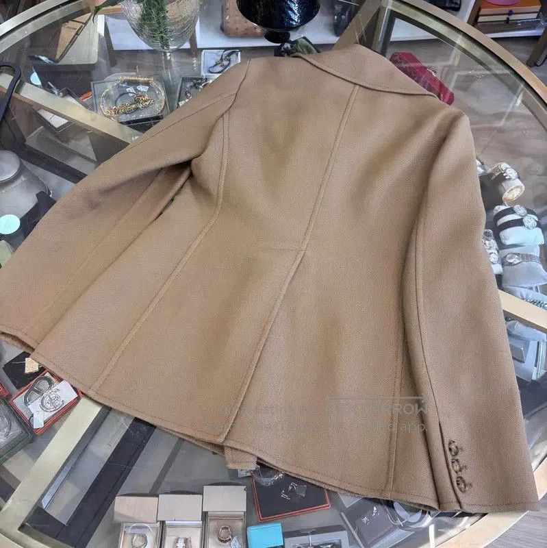 Burberry Burberry Brown Wool Short Coat for Women. Size S / US 4 / IT 40 - 4 Thumbnail