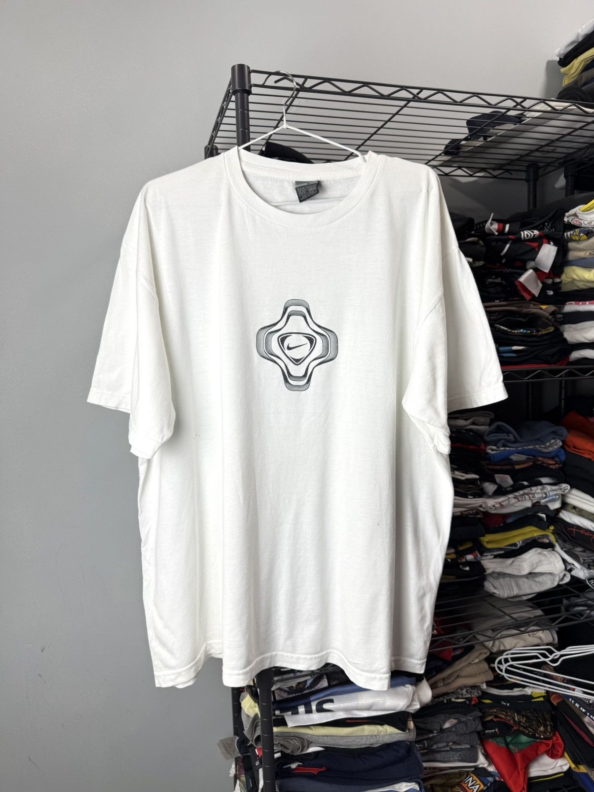 Nike 1990’s Vintage Nike T Shirt Size US XL / EU 56 / 4 - 1 Thumbnail