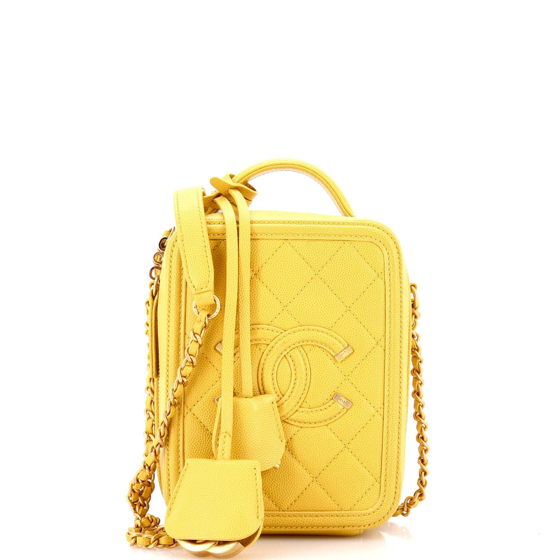 Chanel Filigree Vertical Vanity Case Size ONE SIZE - 1 Thumbnail