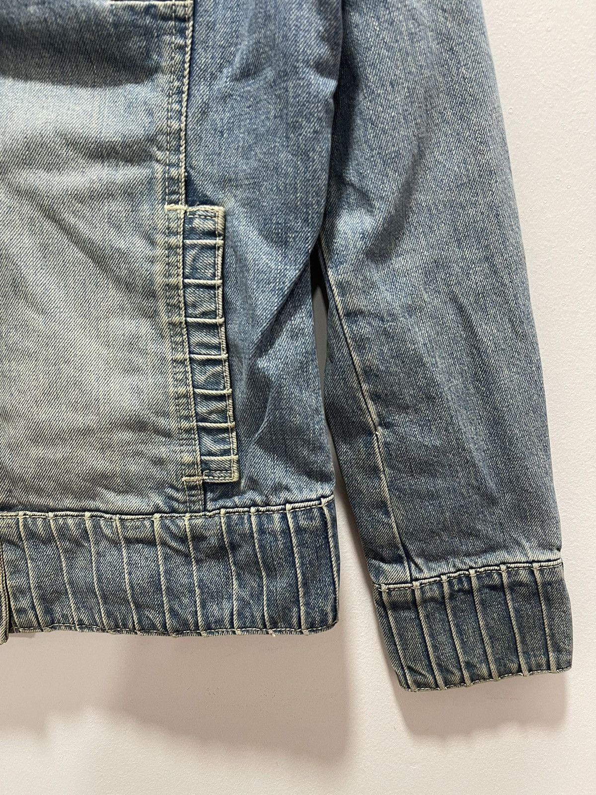 Hysteric Glamour VINTAGE HYSTERIC GLAMOUR UNDERGROUND DISTRESSED DENIM JACKET Size XS / US 0-2 / IT 36-38 - 6 Thumbnail