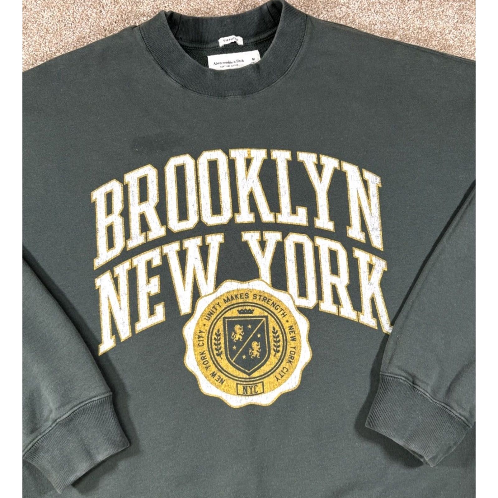 Abercrombie & Fitch VINTAGE Abercrombie & Fitch Sweatshirt Crewneck Men's M Green 90s Pullover Heavyweight Brooklyn NY Oversized Crewneck Sweatshirt Size US M / EU 48-50 / 2 - 2 Thumbnail