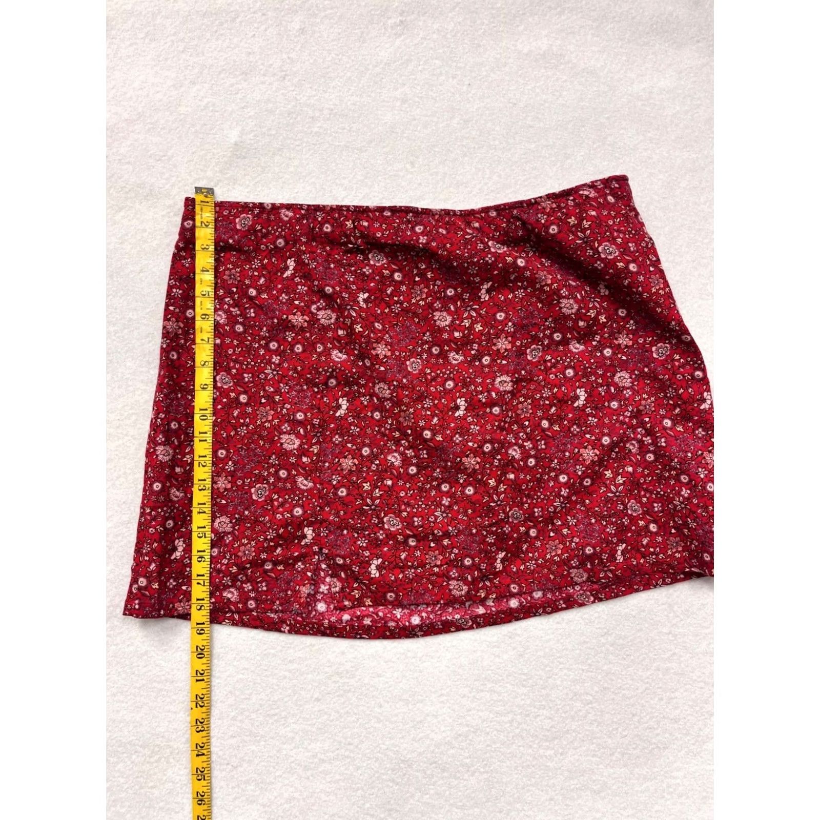 Vintage VINTAGE? Not Vintage. Women’s American Eagle Skirt 2XL Red Mini Short Floral Zipper Slit THe? Size 40" / US 18 - 6 Thumbnail