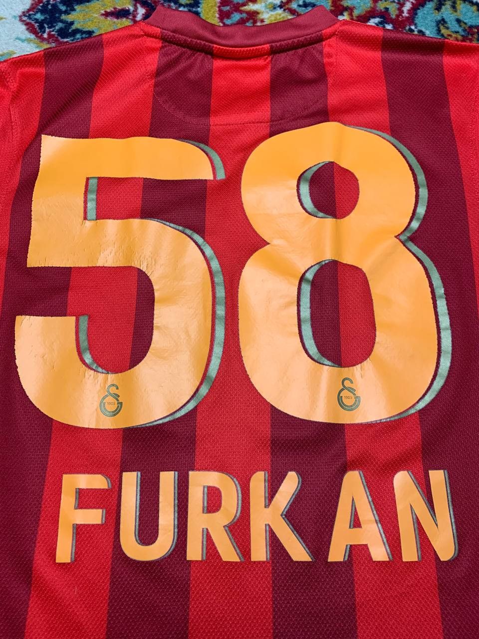 Nike GALATASARAY 2013 2014 THIRD FOOTBALL SHIRT SOCCER JERSEY Size US S / EU 44-46 / 1 - 5 Thumbnail