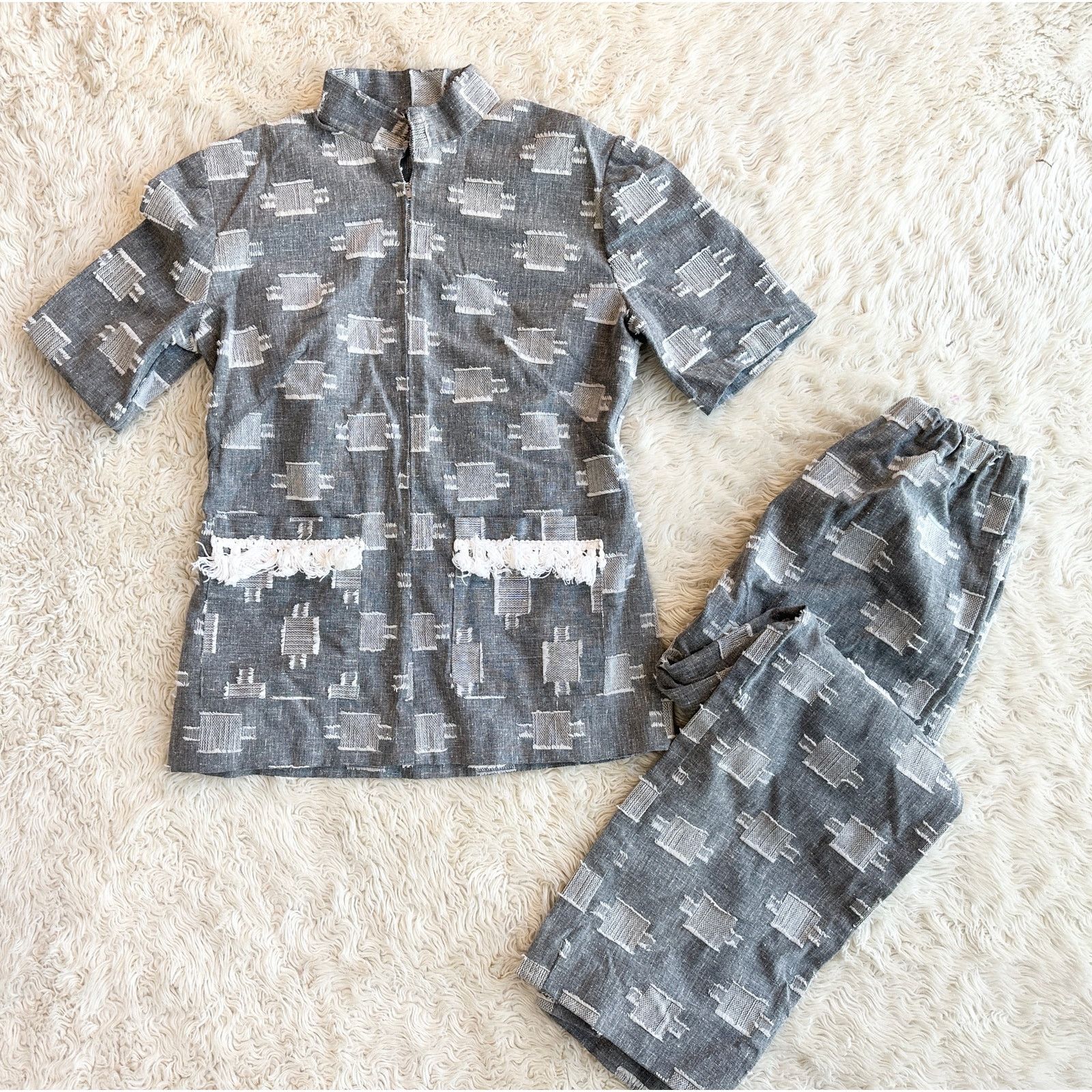 Homemade 70s Grey & White Slub Knit Fringe Set Size 28" / US 6 / IT 42 - 1 Thumbnail
