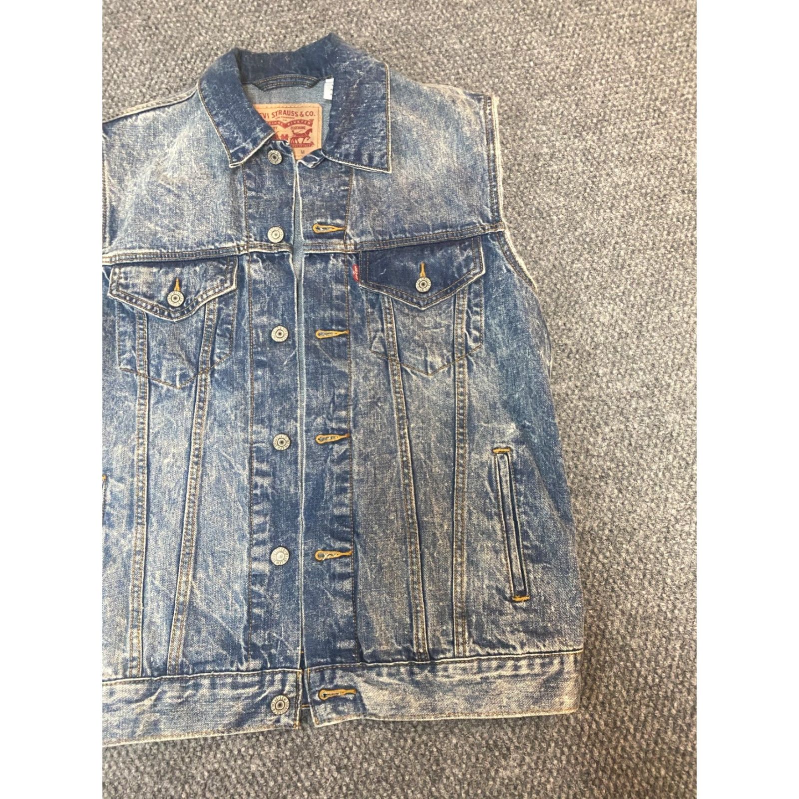 Levi's Levi's Vest Denim Blue Medium M Cotton Polyester Zipper Pockets Casual Motorcycle Jacket Men Size US 31 - 2 Thumbnail
