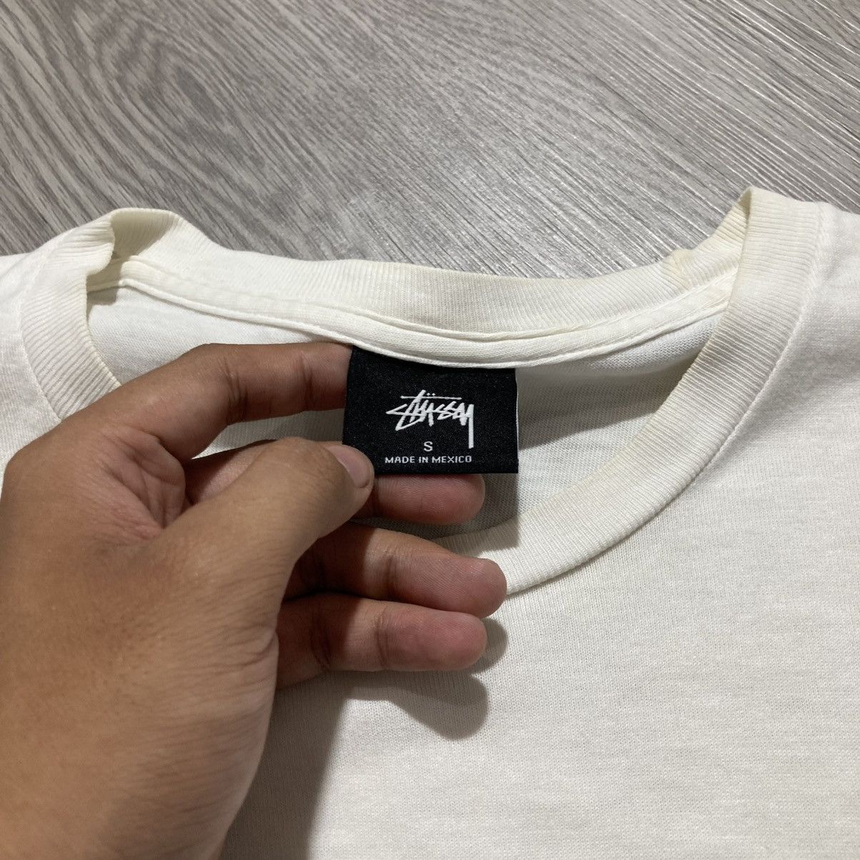 Stussy Stussy Surfman Beach Logo T-shirt White Size US S / EU 44-46 / 1 - 11 Thumbnail