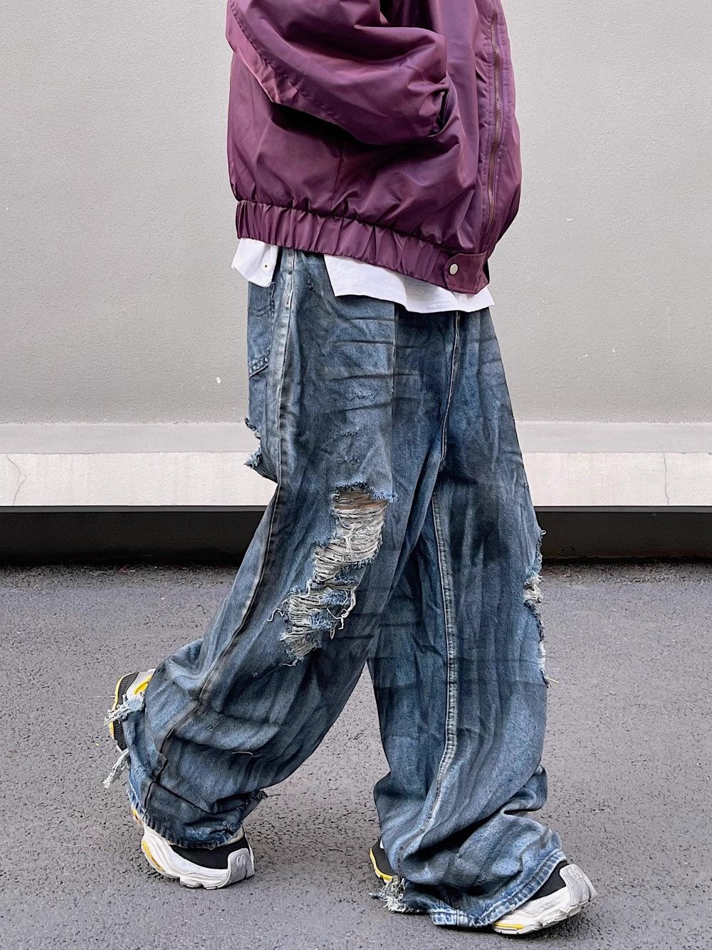 Jean × Vintage Perforated Silhouette Streetwear Baggy Jeans Size US 37 - 4 Thumbnail