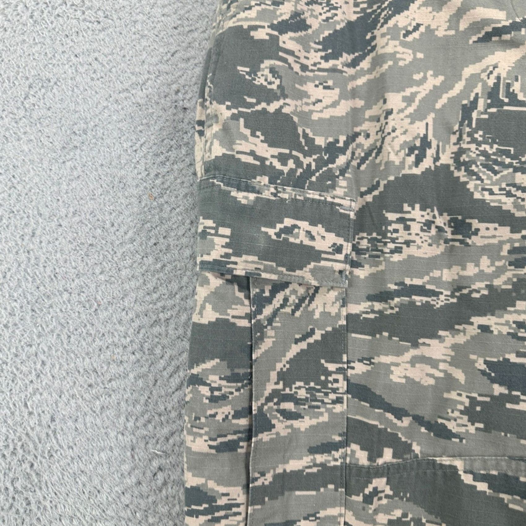 Vintage USAF Desert Digital Camo Pants Mens 29X31 Green Tan Tiger Stripe Cargo Military Baggy Workwear Casual Shirt? Size US 29 - 5 Thumbnail