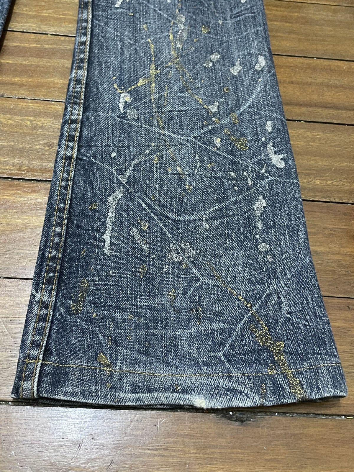Le Grande Bleu (L.G.B.) Rare Vintage Japanese Brand KUI Ripped Flared Jeans 1990s Size US 30 / EU 46 - 8 Thumbnail