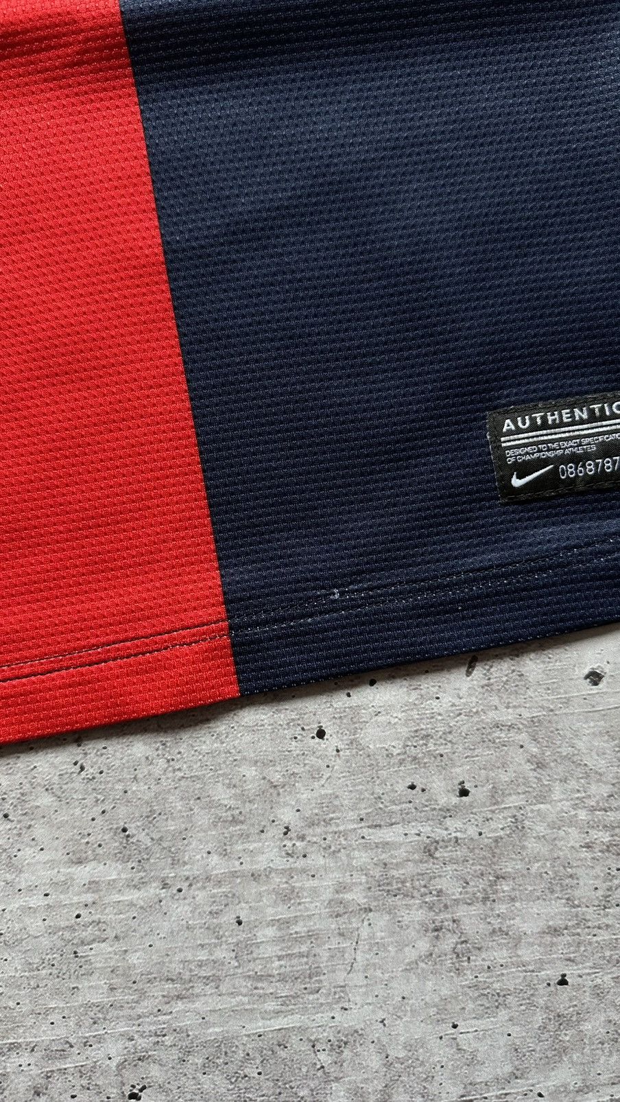 Nike 2013/14 Nike Paris Saint Germain PSG Soccer Jersey Size US M / EU 48-50 / 2 - 6 Thumbnail