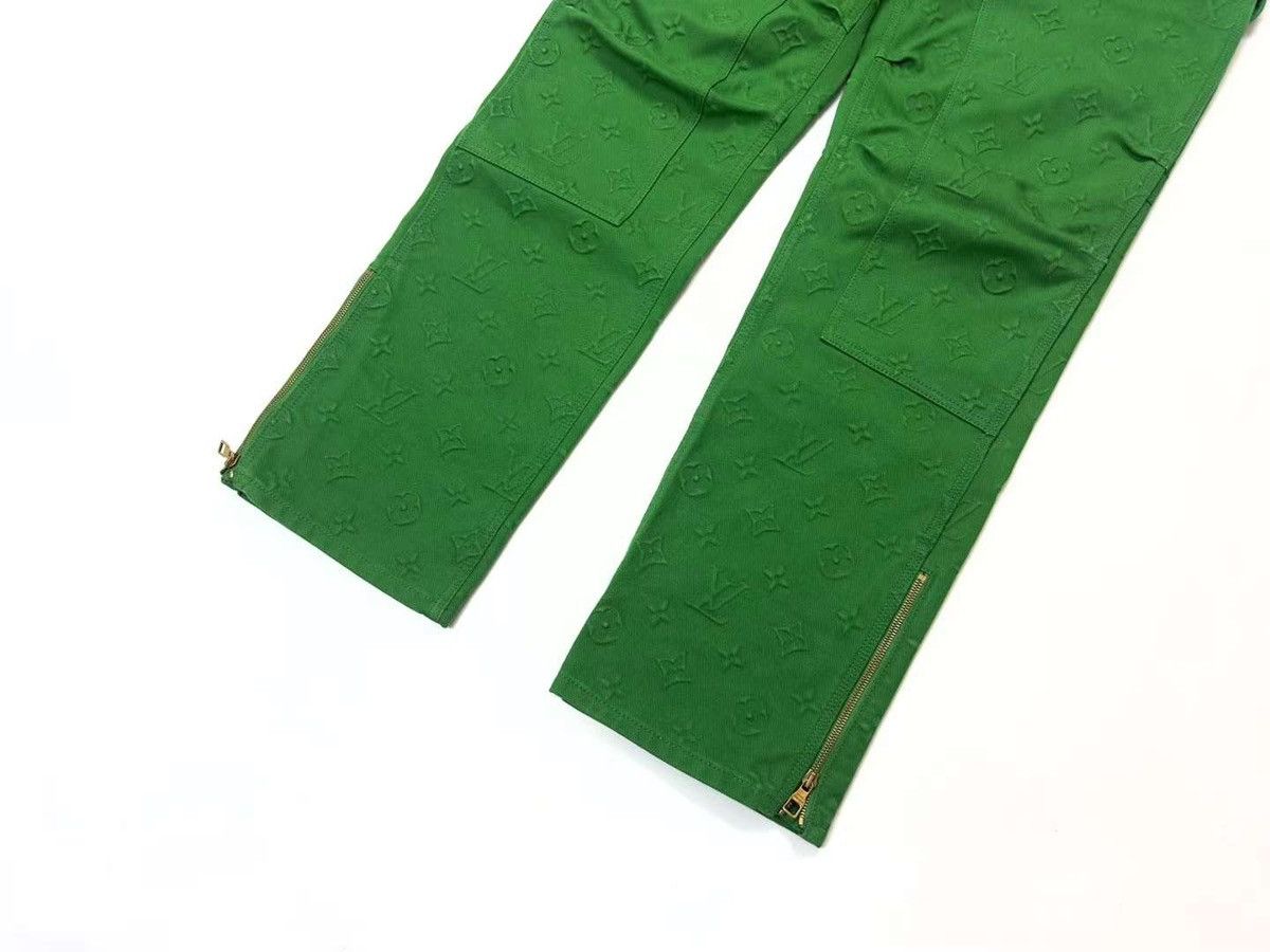 Louis Vuitton LOUIS VUITTON 34 Carpenter Embossed Monogram Denim Jeans Size US 34 / EU 50 - 5 Thumbnail