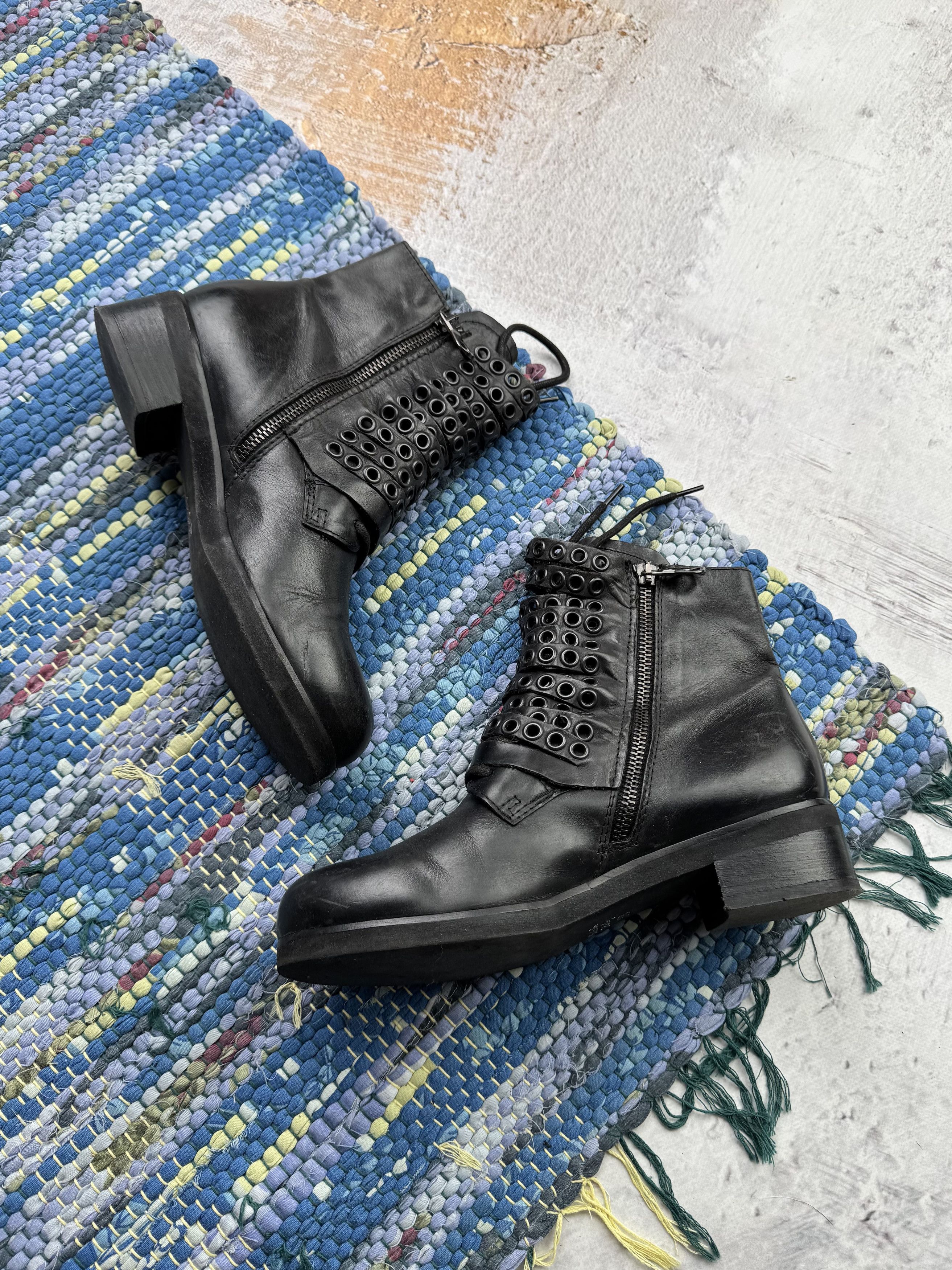 If Six Was Nine Vintage Leather Boots With Straps D15 A780(629) Size US 8 / IT 38 - 5 Thumbnail