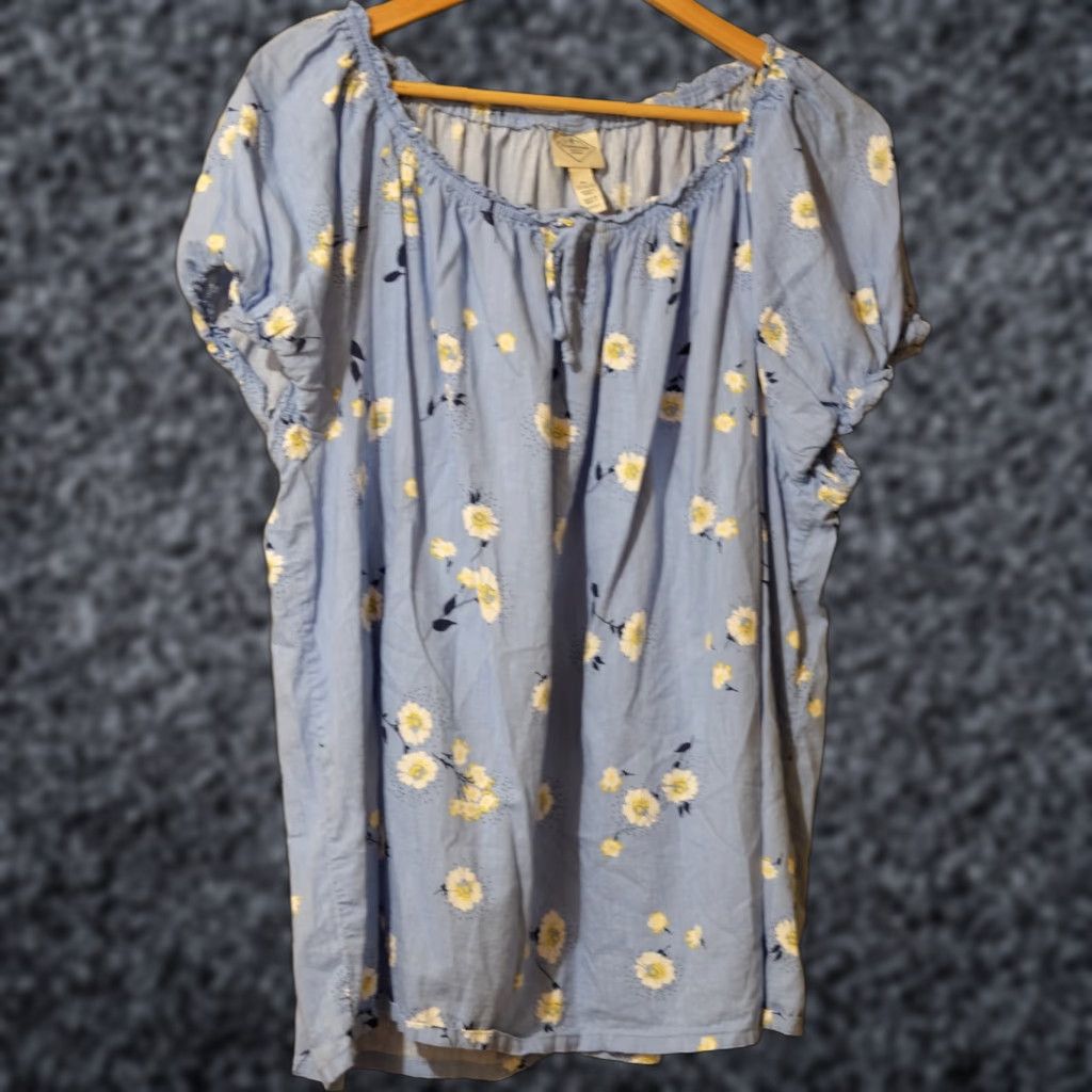 Vintage EUC St. Johns Bay Short Sleeve Blue Floral Tie Neck Blouse Women's 2X Shirt Womens Plus 2X Blue Floral Tie Neck Blouse Size XXL / US 16-18 / IT 52-54 - 1 Thumbnail