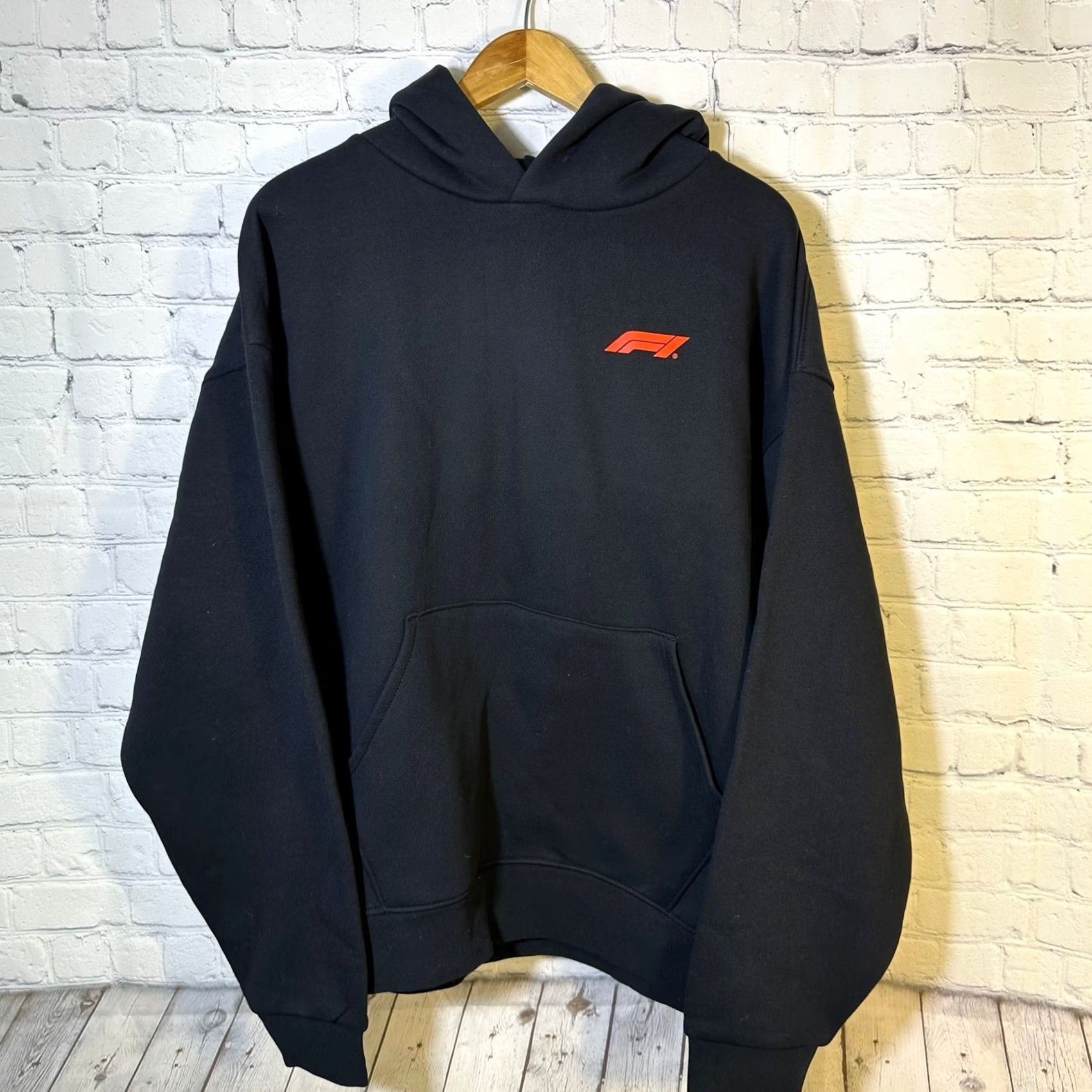 Pacsun PacSun Formula 1 Hoodie Mens L Black Graphic Print Hooded Pockets Fleece Pullover NWT Racing Logo Size US L / EU 52-54 / 3 - 4 Thumbnail