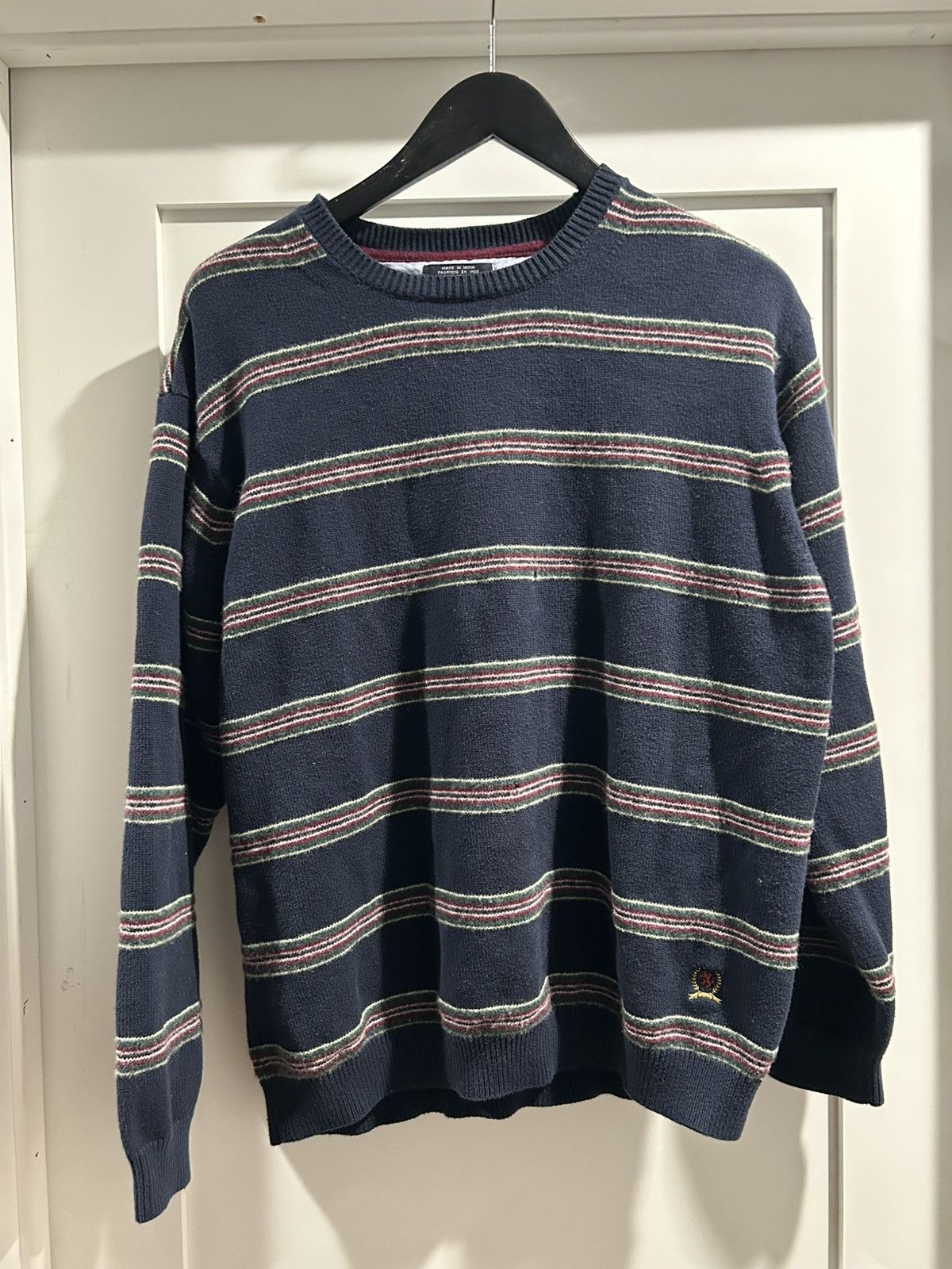 Tommy Hilfiger Vintage Tommy Hilfiger Knit Sweater Crest Logo Size US L / EU 52-54 / 3 - 1 Thumbnail