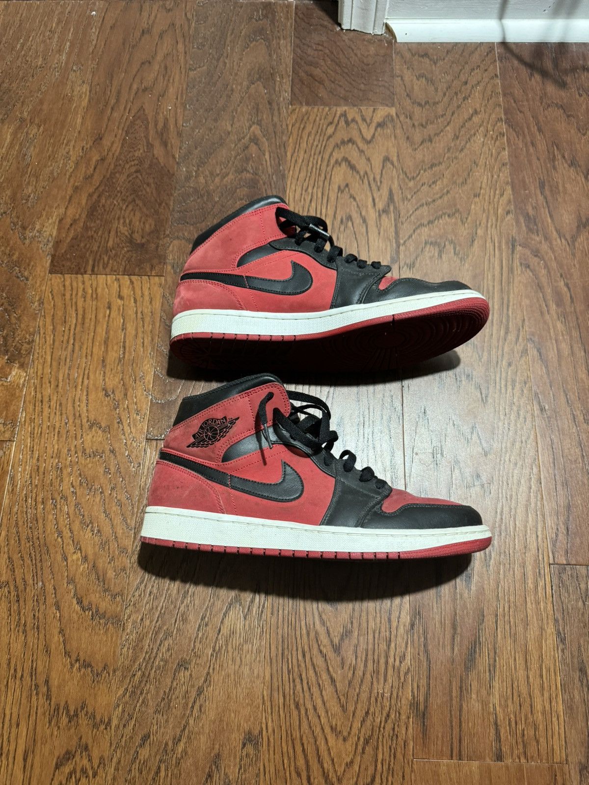Jordan Brand × Nike Jordan 1 gym red mid top Size US 10 / EU 43 - 6 Thumbnail