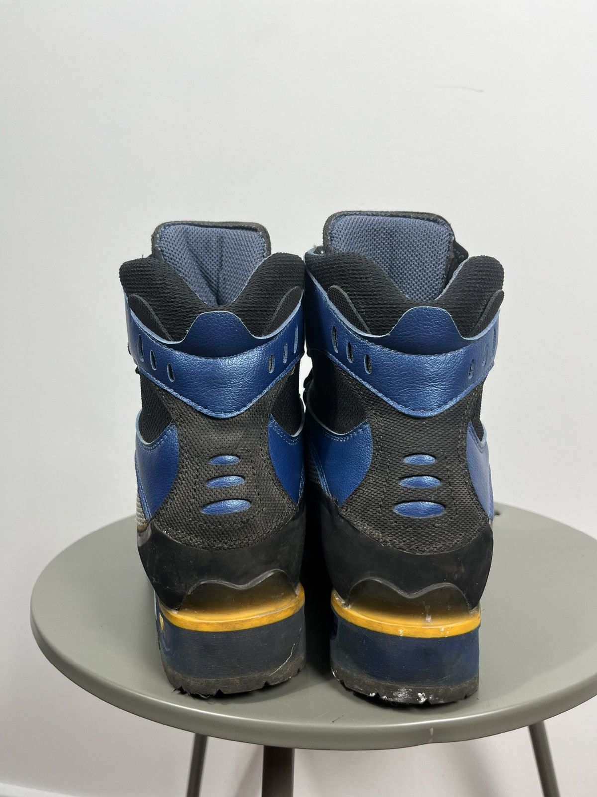 La Sportiva La Sportiva Gore-Tex Mountain Boots Black EU 43 Vibram Sole Size US 10 / EU 43 - 12 Thumbnail