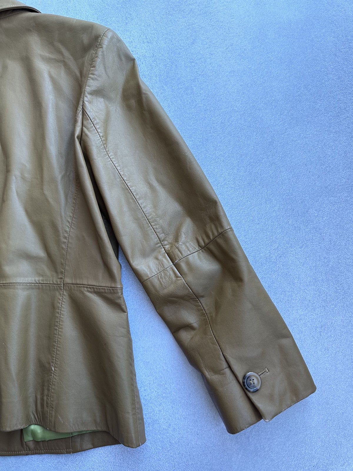 Max Mara × Vintage × Weekend Max Mara Vintage Max Mara x Weekend Woman Leather Buttons Jacket Size M / US 6-8 / IT 42-44 - 18 Thumbnail