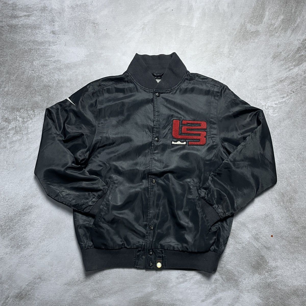Nike 2000’s Nike X Lebron James Satin Reversible Varsity Jacket Size US L / EU 52-54 / 3 - 3 Thumbnail