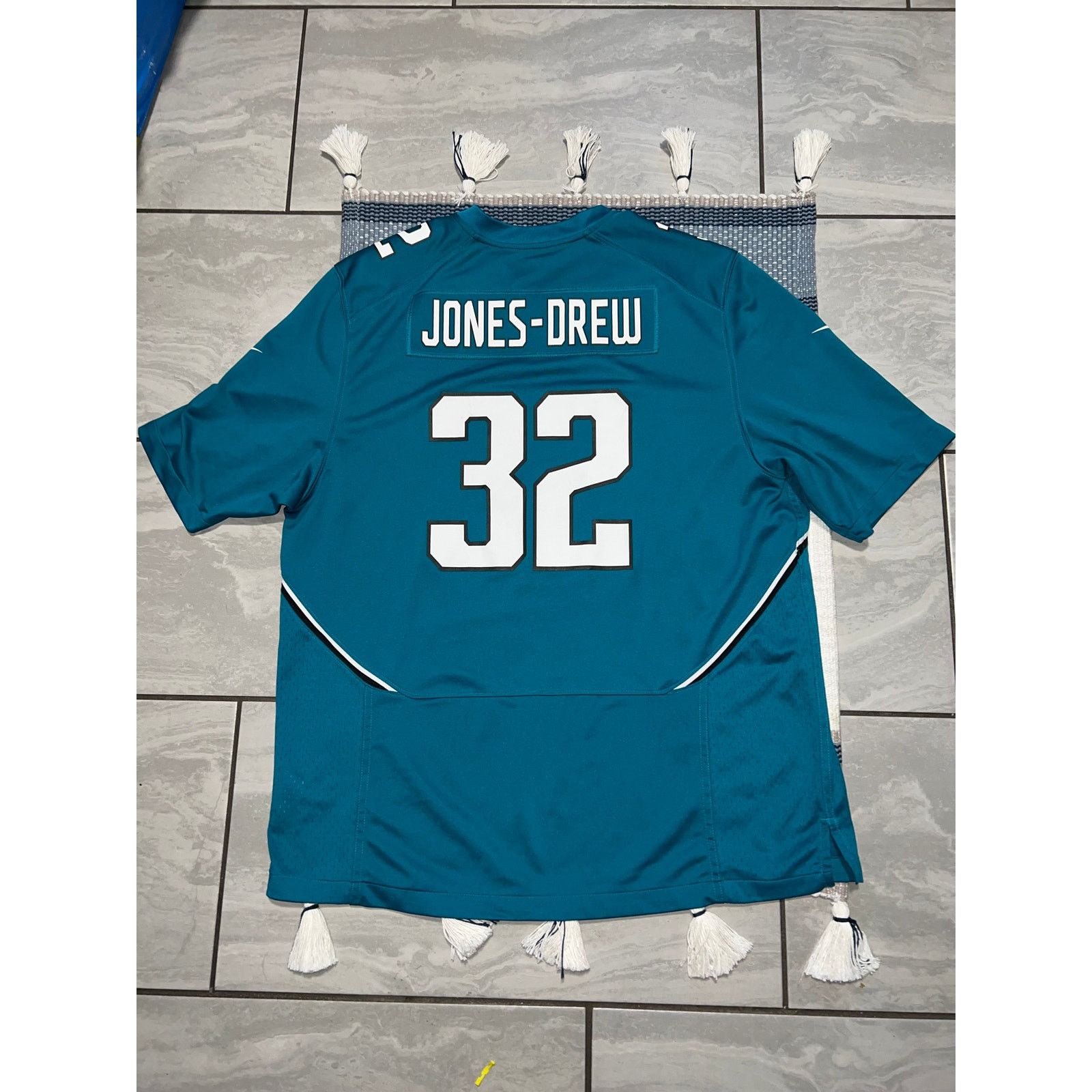 Nike Nike Jacksonville Jaguars Maurice Jones #32 NFL Jersey XL Size US XL / EU 56 / 4 - 2 Thumbnail