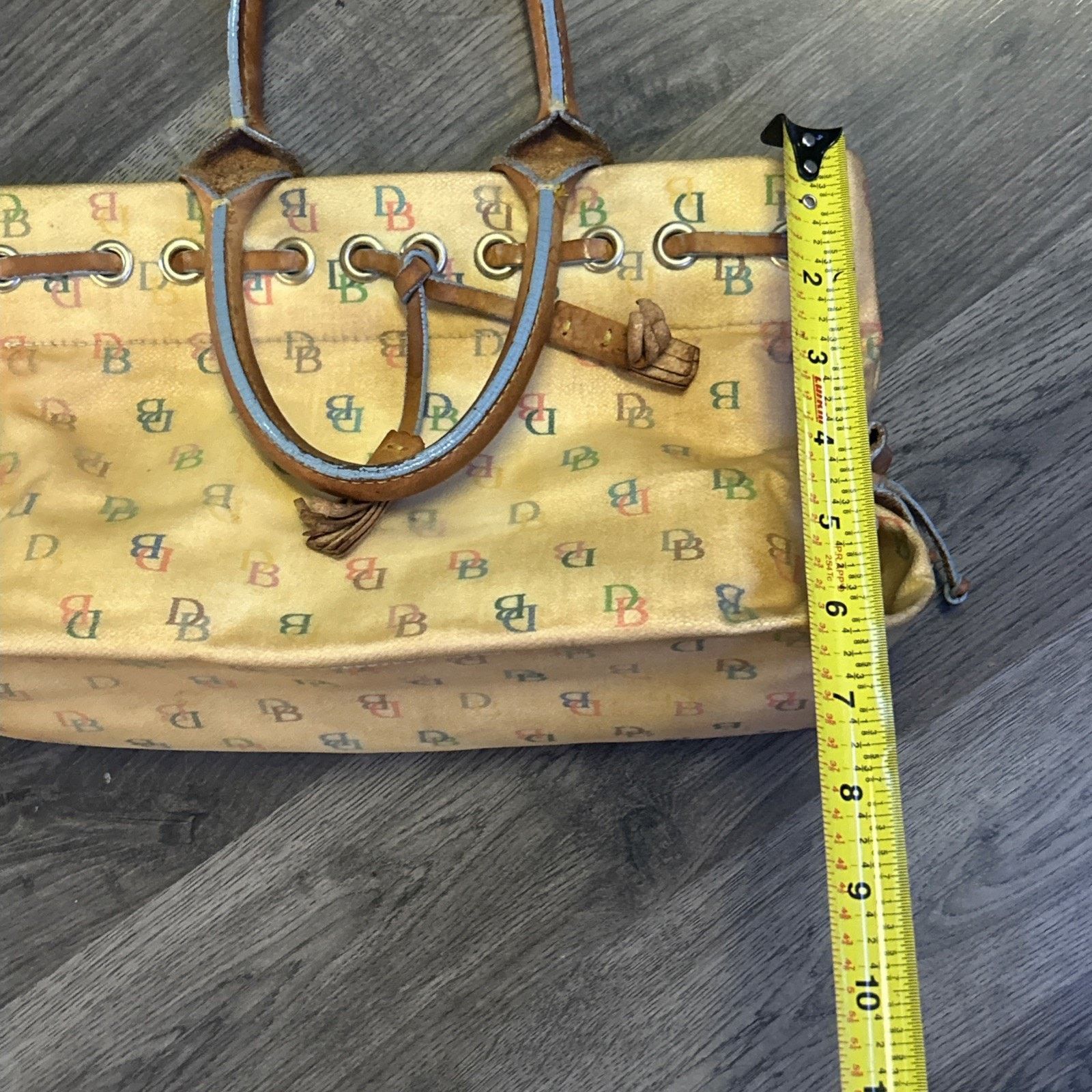 Dooney & Bourke Dooney & Bourke Pale Yellow& Tan Vinyl Handbag Purse Leather Size ONE SIZE - 19 Thumbnail