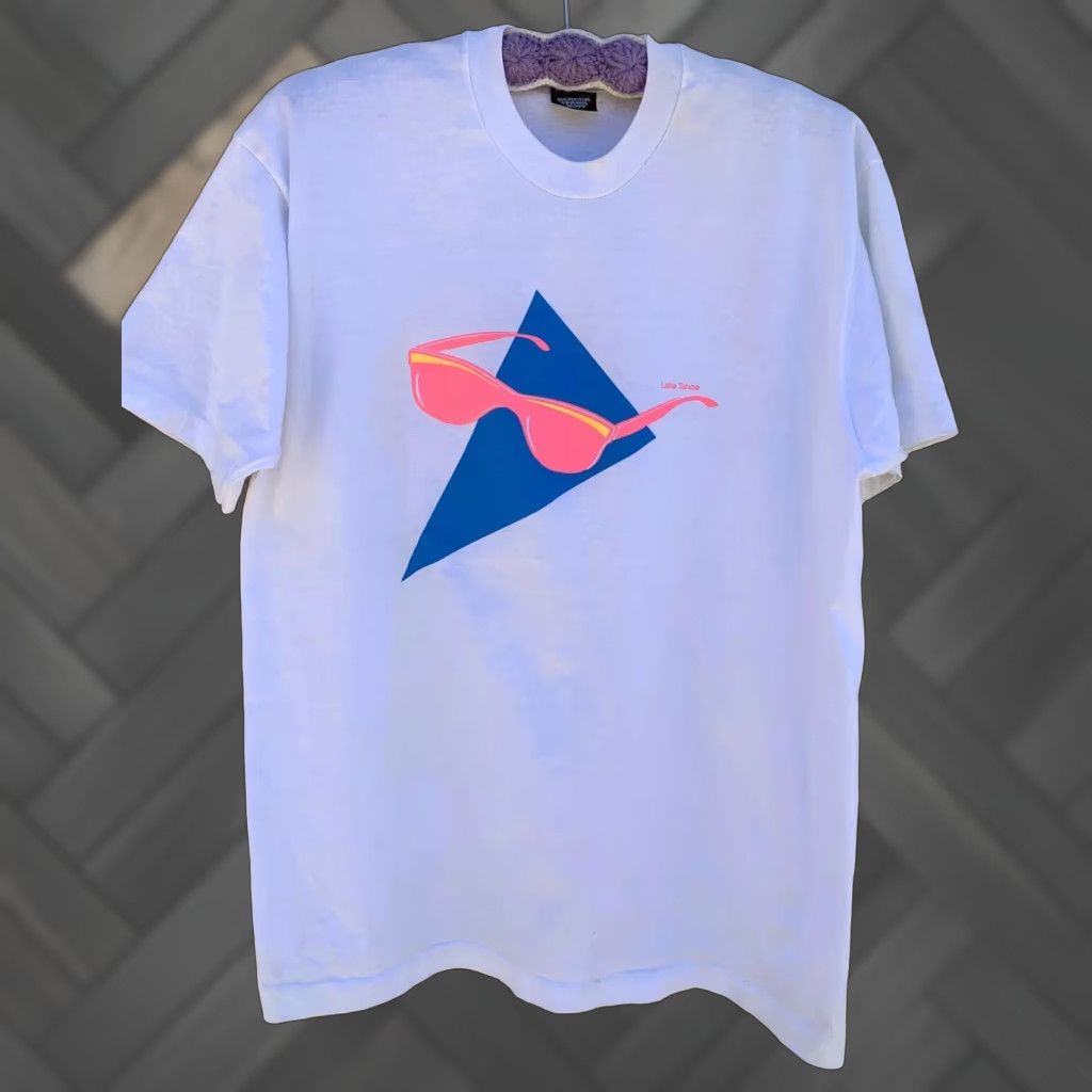 Vintage VINTAGE Lake Tahoe T-Shirt Neon Sunglasses Graphics Single Stitch 1980s 90s XL Size US XL / EU 56 / 4 - 1 Thumbnail