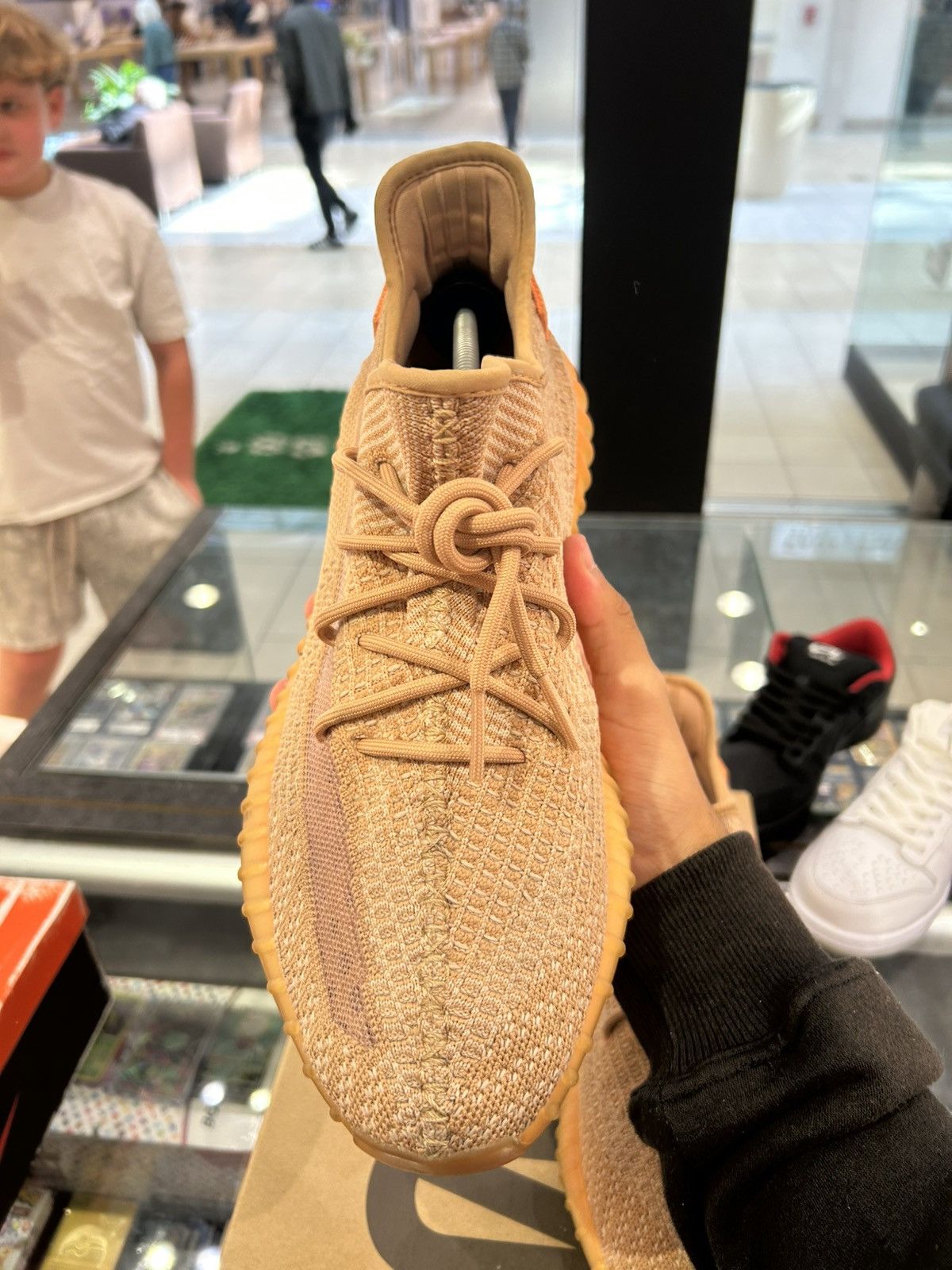 Yeezy Adidas yeezy 350 boost clay Size US 12 / EU 45 - 7 Thumbnail