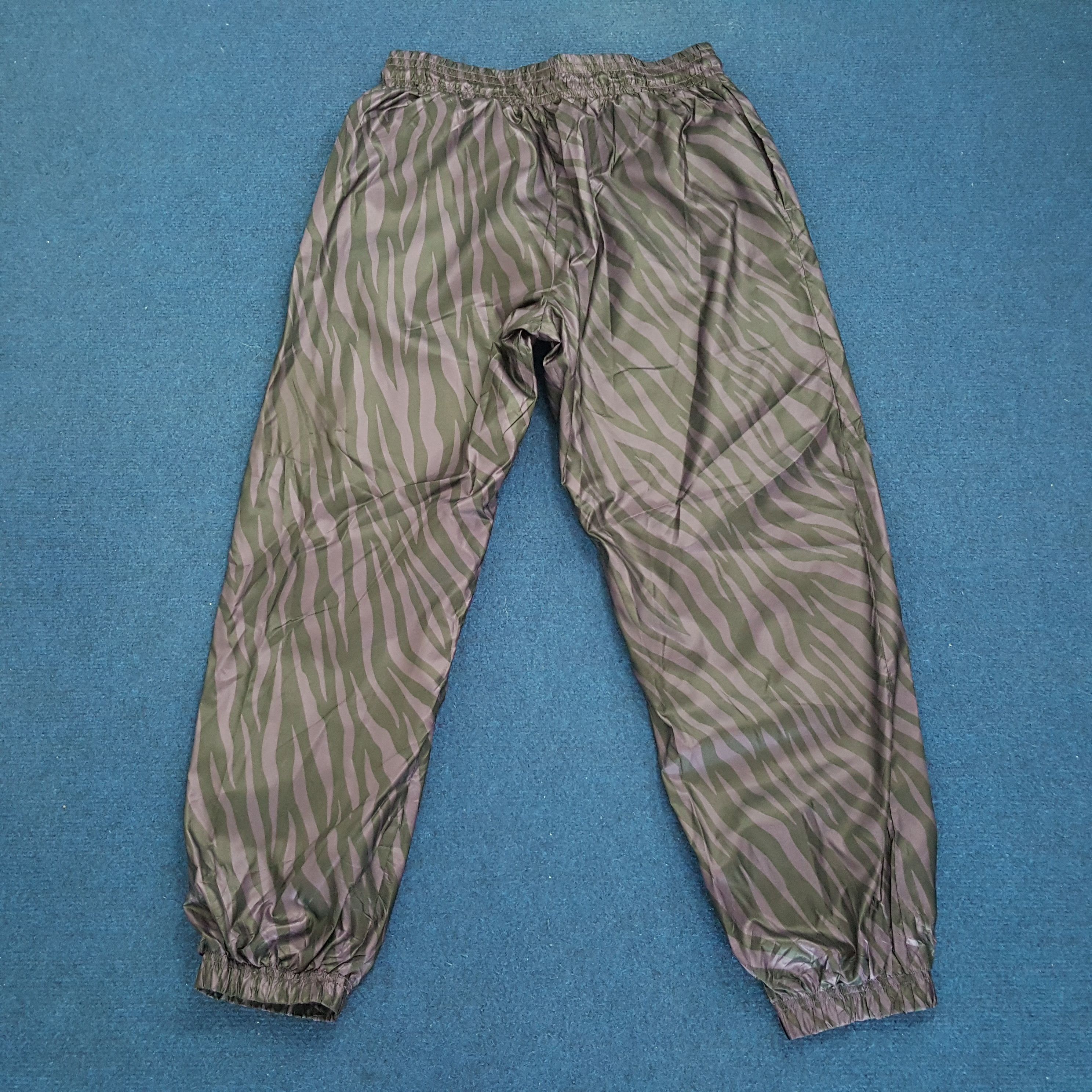 Nike × Vintage Vintage Nike Swoosh Outdoor Sportswear Size US 28 / EU 44 - 1 Thumbnail