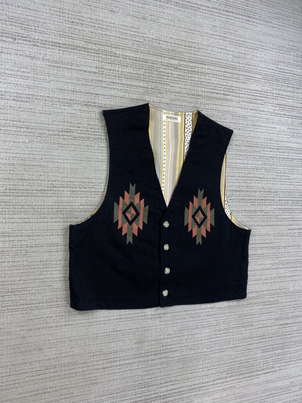 Japanese Brand × Vintage Vintage Pendora Navajo Chimayo Vest Size US S / EU 44-46 / 1 - 3 Thumbnail