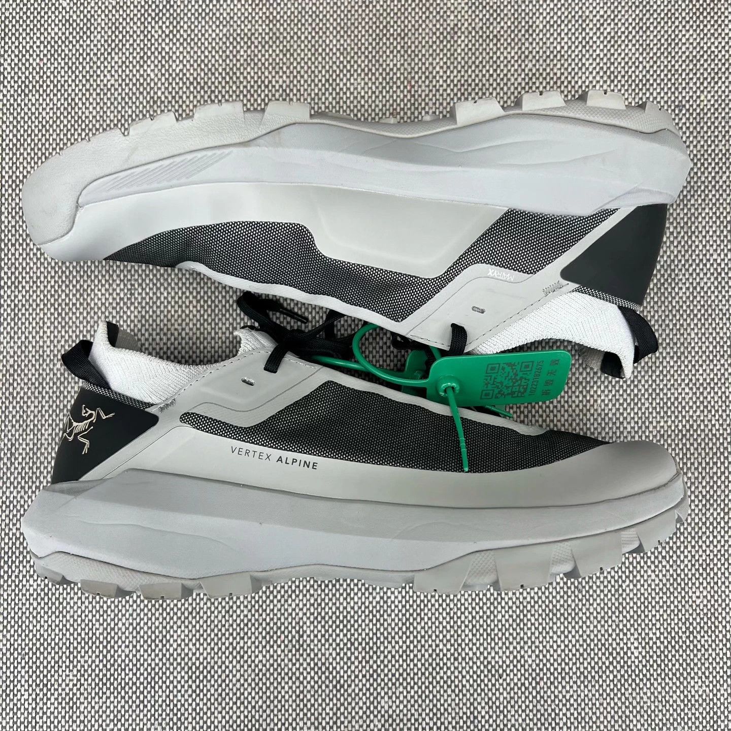 Arc'teryx Arc'teryx Vertex Alpine Gray/Black 42.5 Mint Size US 9.5 / EU 42-43 - 3 Thumbnail