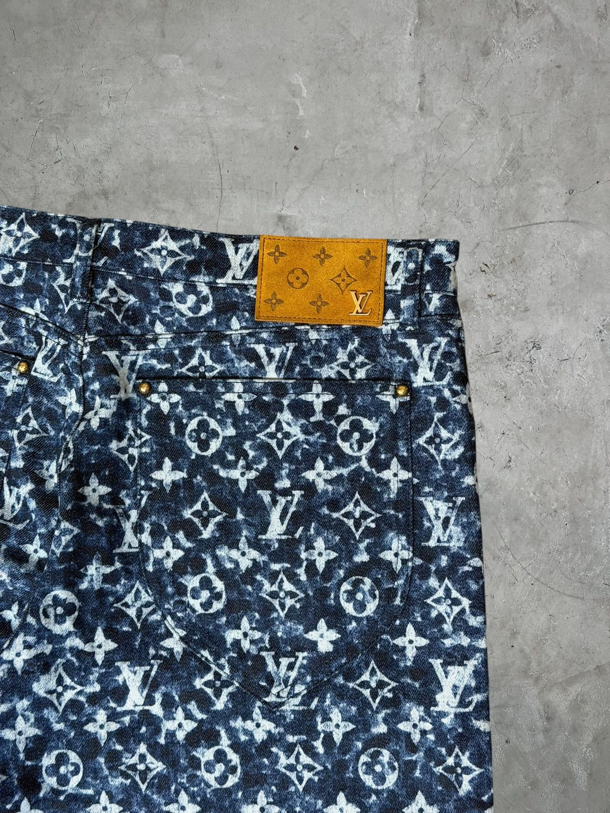 Louis Vuitton Louis Vuitton Monogram Denims Size US 31 - 7 Thumbnail