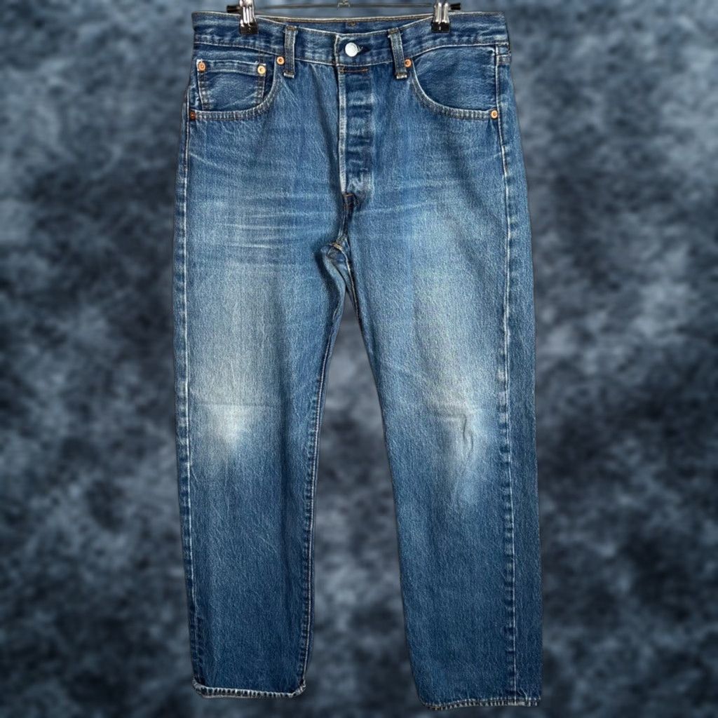 Levi's Levi's 501 Jeans Mens Size 34 Blue Denim Straight Leg Regular 5-Pocket Pattern Solid Button Closure Vintage No Size US 34 / EU 50 - 1 Thumbnail