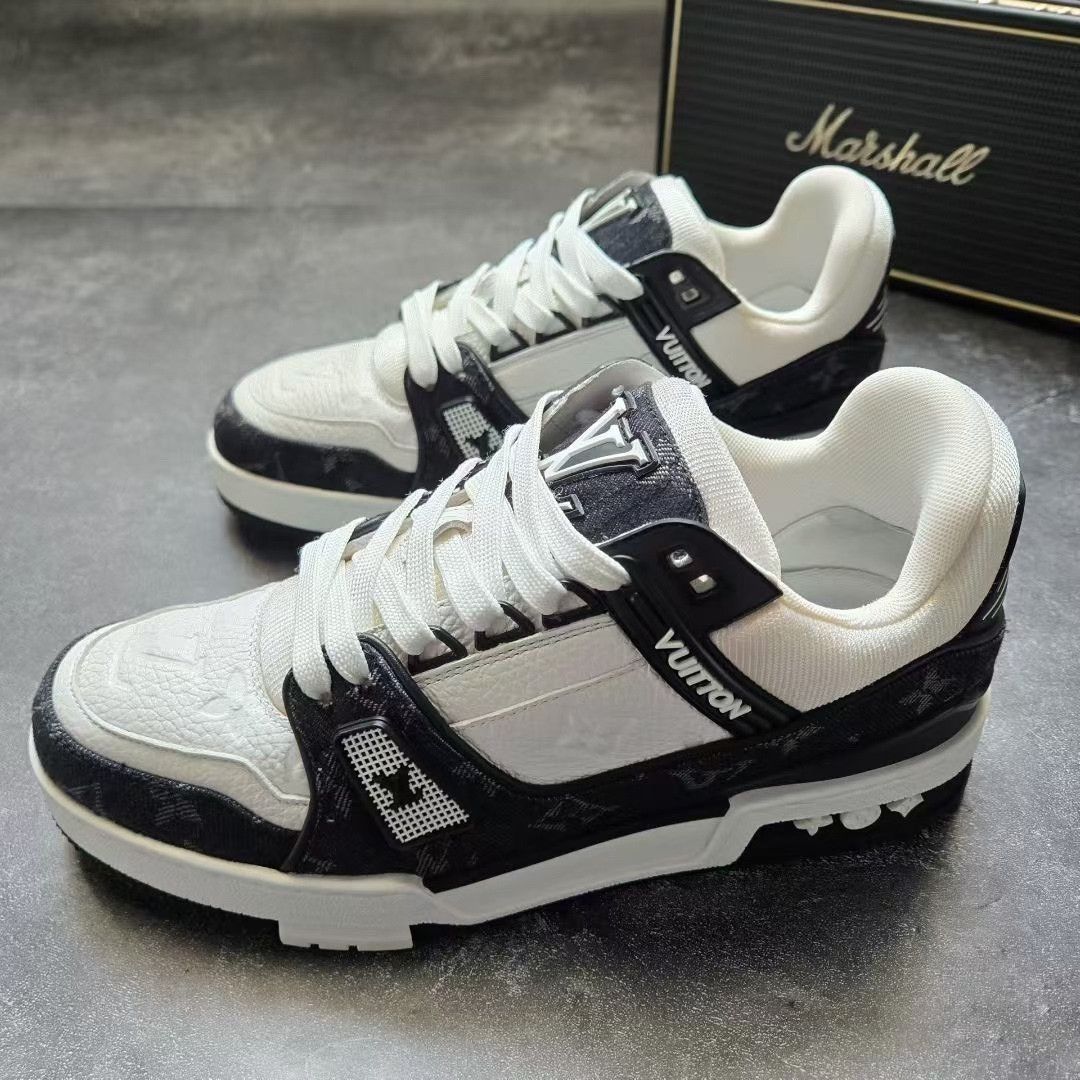 Louis Vuitton Louis Vuitton Training Black Lowtop Sneakers 38 Women Size US 7.5 / IT 37.5 - 1 Thumbnail