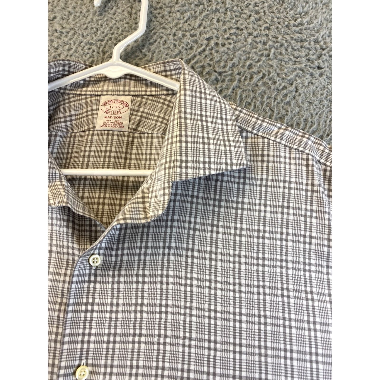 Brooks Brothers Brooks Brothers Men's Long Sleeve Dress Shirt Beige Regent 17 35 Plaid /89-26 /2nd Day Shipping? Size 46R - 3 Thumbnail