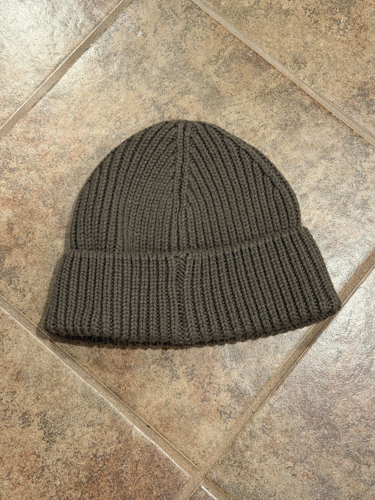 Other old school runescape pk skull beanie Size ONE SIZE - 2 Thumbnail