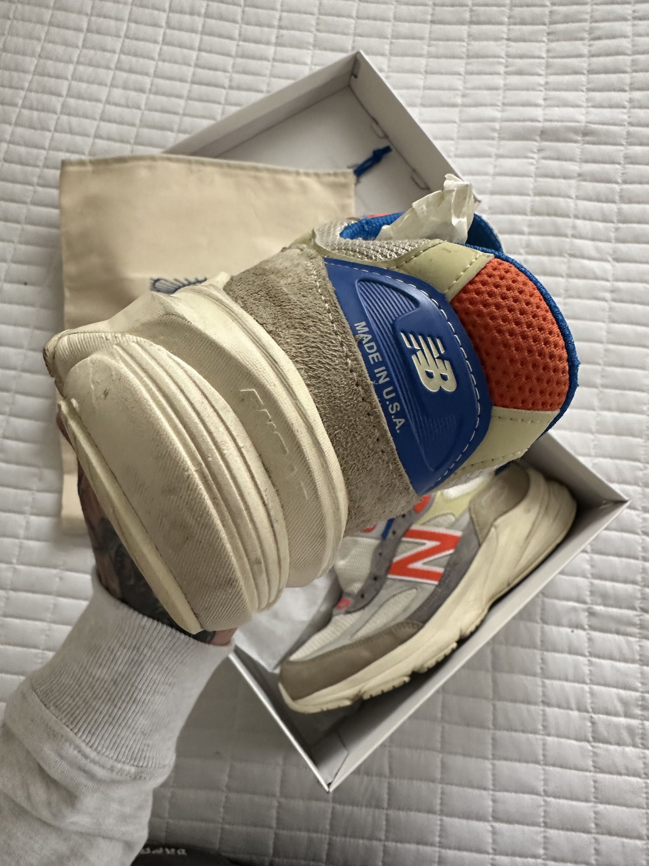 Kith × New Balance New Balance Kith x Madison Square Garden 990v6 NY KNICKS Size US 11.5 / EU 44-45 - 7 Thumbnail