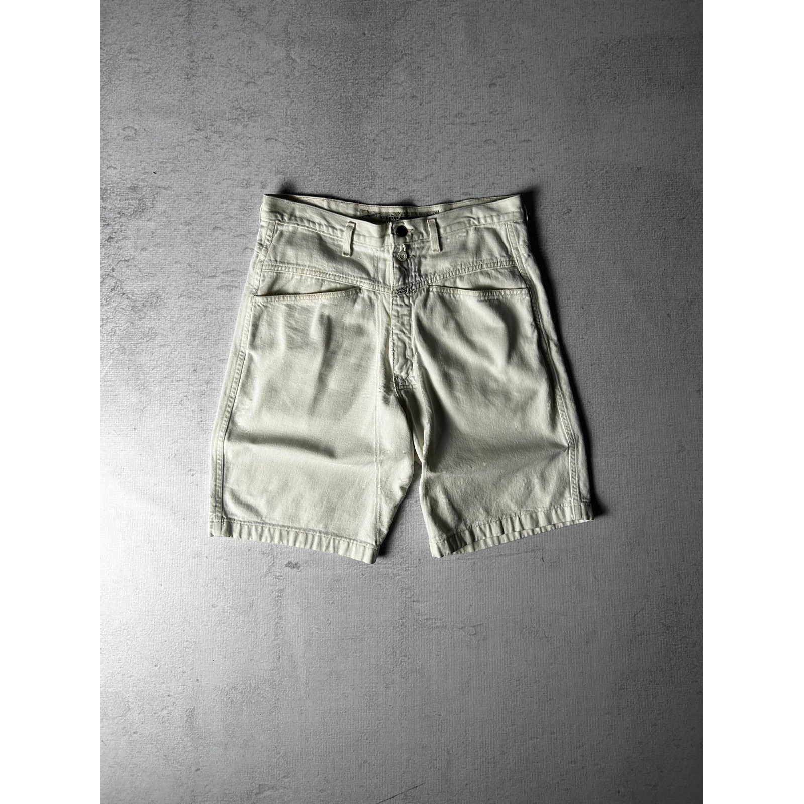 Marithe + Francois Girbaud Vintage Marithe Francois Chino Shorts - Womens 33WX6L Size 36" / US 14 / IT 50 - 1 Thumbnail