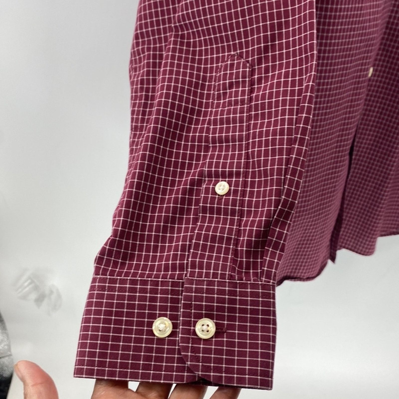 L.L. Bean L.L. BEAN wrinkle resistant traditional fit button down sz M Size US M / EU 48-50 / 2 - 3 Thumbnail