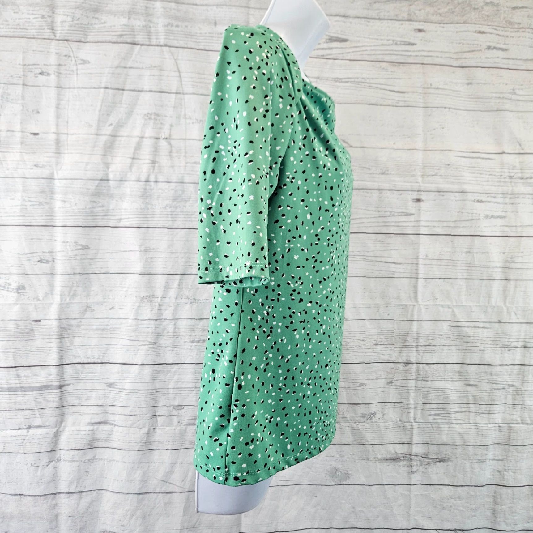 Ann Taylor Ann Taylor Womens Blouse Sz M Green Half Sleeve Shirt Womens Size M / US 6-8 / IT 42-44 - 3 Thumbnail